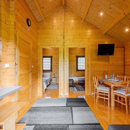 Holiday Homes, אוסטרוני מורסקי מראה חיצוני תמונה
